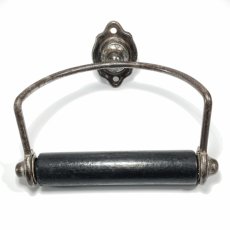 画像2:  1920's Solid Steel Frame Toilet Paper Holder (2)