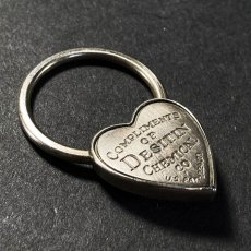 画像3:  1940's  ♡Heart Shaped♡ Advertising Key Ring  (3)