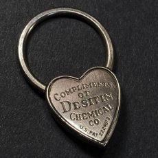 画像2:  1940's  ♡Heart Shaped♡ Advertising Key Ring  (2)