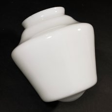画像1: 【処分品】  1920-30's “Milk Glass” Lamp Shade (1)