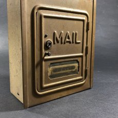 画像6: 1920-30's "CORBIN LOCK CO."  Brass Wall Mount Mail Box (6)