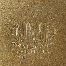 画像4: 1920-30's "CORBIN LOCK CO."  Brass Wall Mount Mail Box (4)