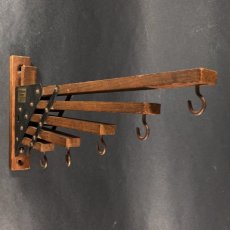 画像2: 1920-30's "Holds more Hanger" Wood＆STEEL Folding Hanger (2)