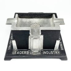 画像6: -★超・Mint Condition★-  1920-30's Art Deco "SKYSCRAPER"  Cast Aluminum Ashtray (6)