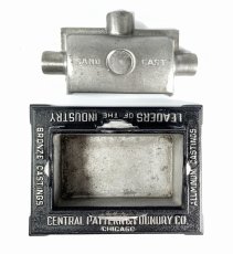 画像12: -★超・Mint Condition★-  1920-30's Art Deco "SKYSCRAPER"  Cast Aluminum Ashtray (12)