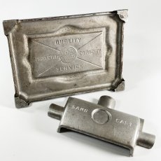 画像13: -★超・Mint Condition★-  1920-30's Art Deco "SKYSCRAPER"  Cast Aluminum Ashtray (13)