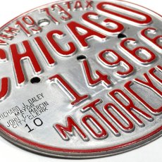 画像2: 【1973 CHICAGO】Motorcycle Vehicle Tax License Plate Medallion Tag (2)