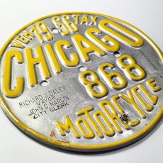 画像2: 【1966 CHICAGO】Motorcycle Vehicle Tax License Plate Medallion Tag (2)