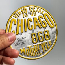 画像3: 【1966 CHICAGO】Motorcycle Vehicle Tax License Plate Medallion Tag (3)