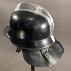 画像9: "Knight" Early-1950's German Fireman Helmet (9)