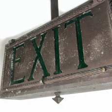 画像4: 1910-30's   “Double-Sided”Ceiling-Mounted Electric  【EXIT】Light Sign (4)