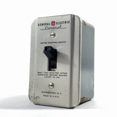 画像1: 1950's  ☆General Electric☆ Surface Mount Switch  -＊Dead Stock＊- (1)