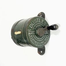 画像1: 1910-20's "DUSTLESS" Wood Handle Clothes-Line Reel (1)
