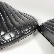 画像14: -＊Mint Condition＊-　 1960's ★Genuine Bates★  “Tuck Roll” Leather  Solo Seat & Pillion Pad (14)