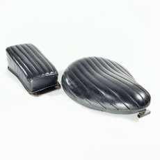 画像1: -＊Mint Condition＊-　 1960's ★Genuine Bates★  “Tuck Roll” Leather  Solo Seat & Pillion Pad (1)