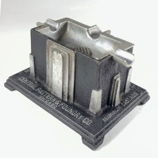画像7: 1920-30's Art Deco ★SKYSCRAPER★  Cast Aluminum Ashtray (7)