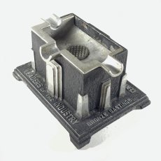 画像3: 1920-30's Art Deco ★SKYSCRAPER★  Cast Aluminum Ashtray (3)