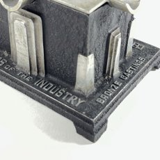 画像4: 1920-30's Art Deco ★SKYSCRAPER★  Cast Aluminum Ashtray (4)