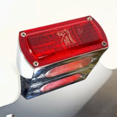 画像3: -＊New Old Stock＊- 【D.S.C.】 1970's “THE KNIGHT” Square Tail Light  w/ License Plate Base (3)