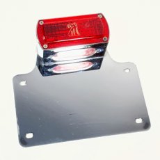画像2: -＊New Old Stock＊- 【D.S.C.】 1970's “THE KNIGHT” Square Tail Light  w/ License Plate Base (2)
