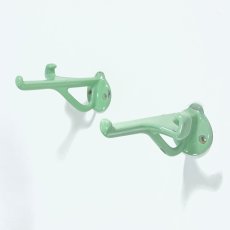 画像1: 1910-20's "Cast-Iron" Bathroom Shelf Brackets (1)