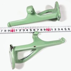 画像6: 1910-20's "Cast-Iron" Bathroom Shelf Brackets (6)