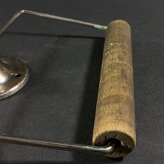 画像2: 1910-20's "Nickle Plated Brass"  Toilet Paper Holder (2)