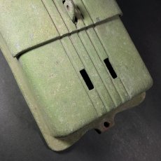 画像6: 1930-40's "Shabby Chic"  Streamlined Wall Mount Mail Box (6)