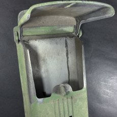 画像7: 1930-40's "Shabby Chic"  Streamlined Wall Mount Mail Box (7)