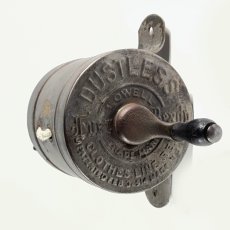 画像3: 1910-20's "DUSTLESS" Wood Handle Clothes-Line Reel (3)