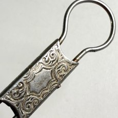 画像2: 1910-20's "Relief Design" Key Ring (2)