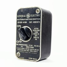 画像1: ★BLACK × SILVER★  1930's【General Electric】Surface Mount Switch  -＊Dead Stock＊- (1)