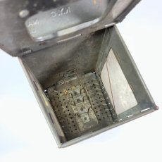 画像9: 1910-20's "Galvanized Steel" Folding Candle Lantern (9)