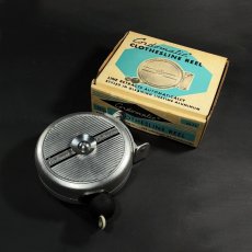 画像2: 1950-early 60's Aluminum Clothes-Line Reel 【Dead Stock】 (2)