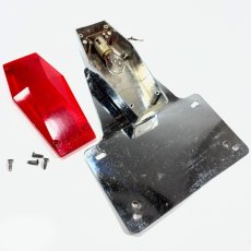 画像10: ⚡️D.S.C.⚡️  1970's “Coffin” Tail Light  w/ Original Backing Plate (10)