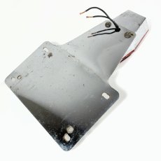 画像7: ⚡️D.S.C.⚡️  1970's “Coffin” Tail Light  w/ Original Backing Plate (7)