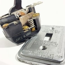 画像9: ★General Electric★  1930-40's Surface Mount Switch　 -＊Mat Silver＊- (9)