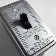 画像2: ★General Electric★  1930-40's Surface Mount Switch　 -＊Mat Silver＊- (2)