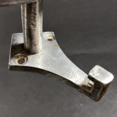画像5: 1940-50's “Art Deco” Aluminum Coat Hook  ★Made in ITALY★ (5)