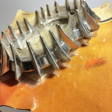 画像4: ⚡️N.O.S.⚡️ Vintage Harley Davidson Shovelhead Finned Exhaust Pipe Clamps (4)