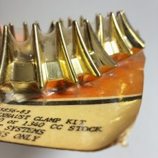 画像7: ⚡️N.O.S.⚡️ Vintage Harley Davidson Shovelhead Finned Exhaust Pipe Clamps (7)