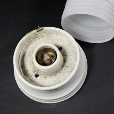 画像5: -＊Dead-Stock＊-  1930's Art Deco Porcelain "2-tone Glass" Bathroom Lamp (5)