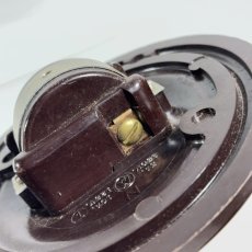 画像7: -＊10個バラ売り＊-   ★ Art Deco ★   1930's“ROUND” Bakelite Switch  【Dead-Stock】 (7)