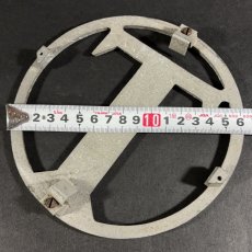 画像4: 1950-60's "T" Aluminum Screen Door Center Medallion (4)