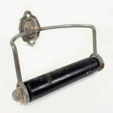 画像1:  1920's ★Solid Steel★ Frame Toilet Paper Holder (1)