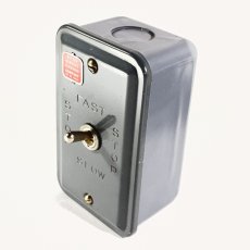 画像3: 1940-50's  ★General Electric★ Surface Mount Switch  -＊Dead Stock＊- (3)