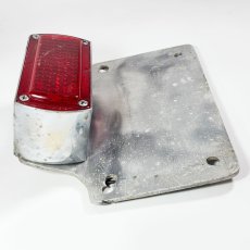 画像4: ⚡️D.S.C.⚡️ 1960-70's “THE KNIGHT”  Square Tail Light & License Plate Base (4)