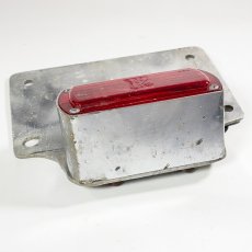 画像6: ⚡️D.S.C.⚡️ 1960-70's “THE KNIGHT”  Square Tail Light & License Plate Base (6)