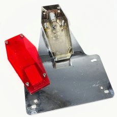 画像11: ⚡️D.S.C.⚡️  1970's “Coffin” Tail Light  w/ Original Backing Plate (11)