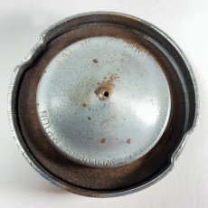 画像9: - Iron Cross with Skull -　 ⚡️Genuine Wassell⚡️ Vintage Gas Cap (9)